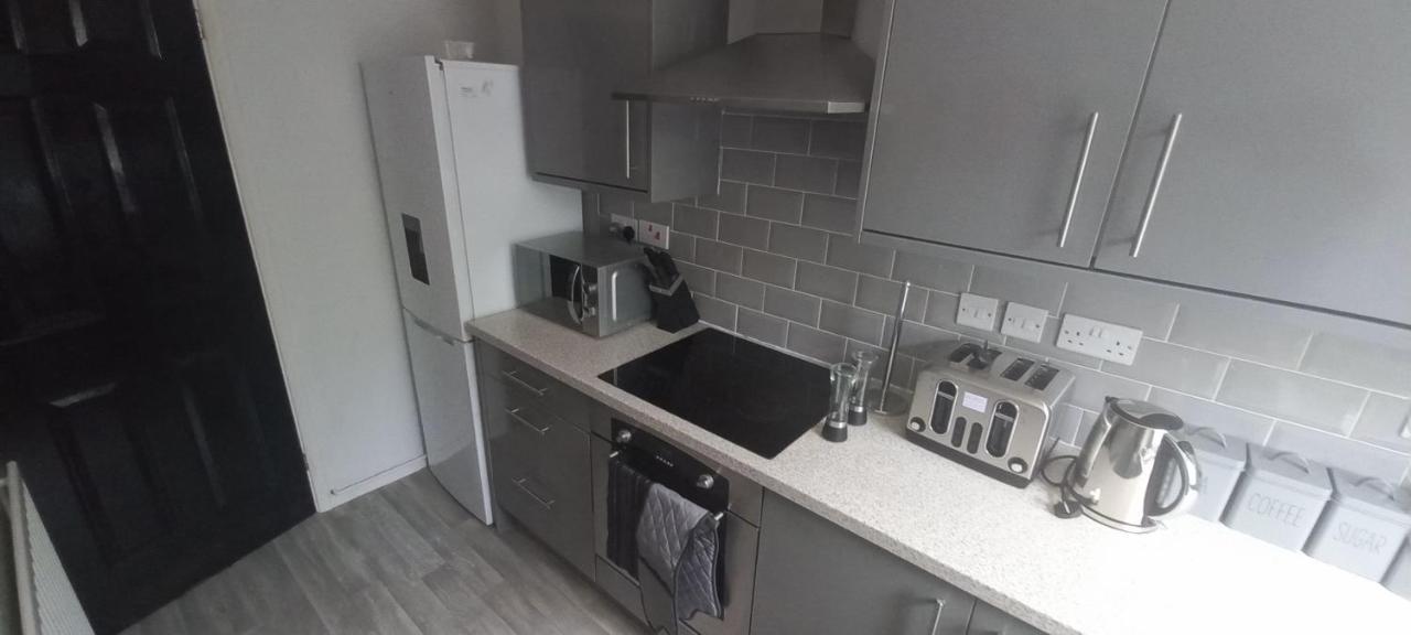 6-Min Walk To New Cross Parking Long Stay Discounts Wolverhampton Exterior photo